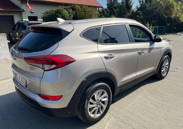 Hyundai Tucson cena 69600 przebieg: 110000, rok produkcji 2017 z Jastarnia małe 191